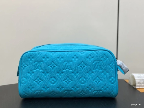 VUITTON LOUIS KIT POUCH-28*15*16.5cm TOILET DOPP 0509